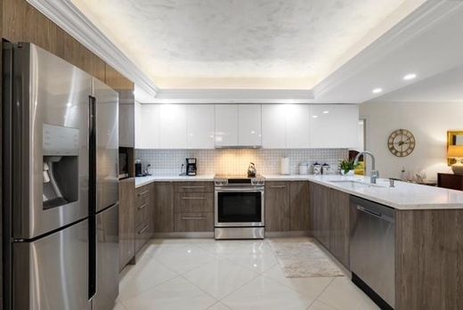 公寓楼  Pompano Beach, Broward County