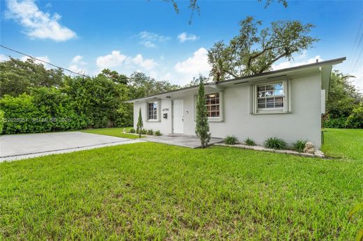 Villa South Miami, Miami-Dade County
