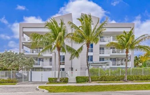 Wohnkomplexe in Deerfield Beach, Broward County