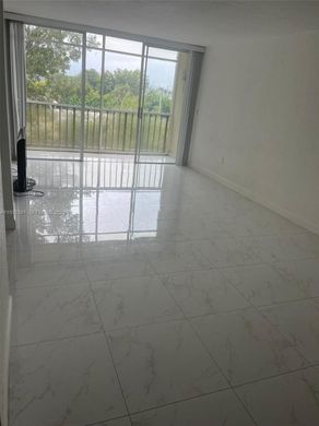 Kamienica w Miami, Miami-Dade County