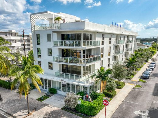 Residential complexes in Aventura, Miami-Dade