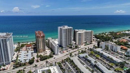 公寓楼  Hallandale Beach, Broward County