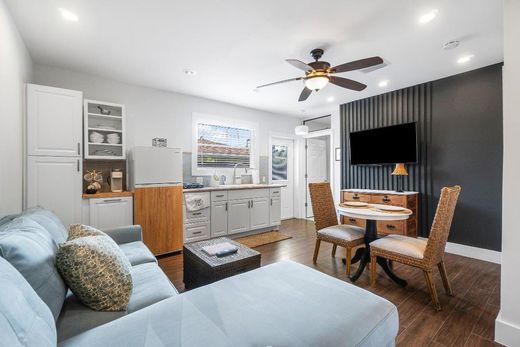 公寓楼  Lake Worth, Palm Beach County