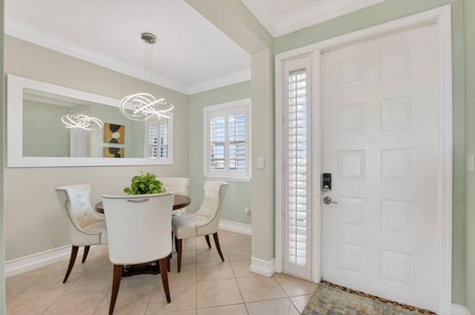 Residential complexes in Boca Raton, Palm Beach