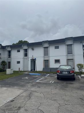 Residential complexes in Miami, Miami-Dade