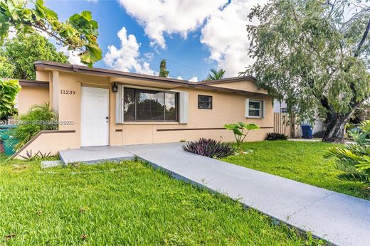 Villa in Sweetwater, Miami-Dade