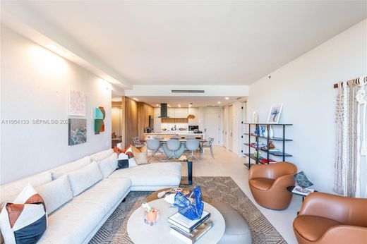 Edificio en Key Biscayne, Miami-Dade County
