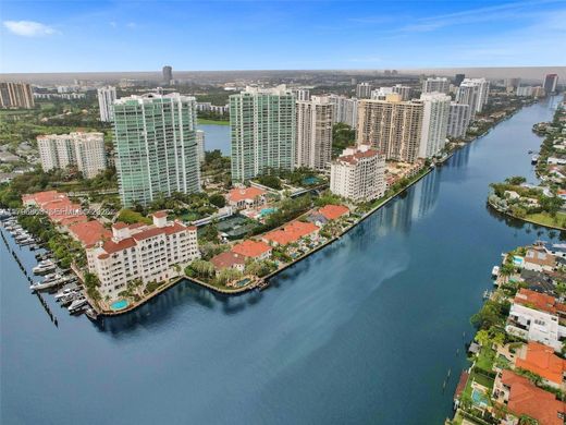 Residential complexes in Aventura, Miami-Dade
