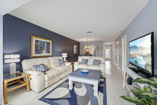Residential complexes in Delray Beach, Palm Beach