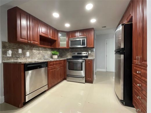Komplex apartman Miami, Miami-Dade County