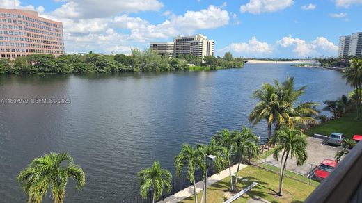 Жилой комплекс, Майами, Miami-Dade County