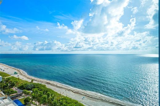 Residential complexes in Miami Beach, Miami-Dade