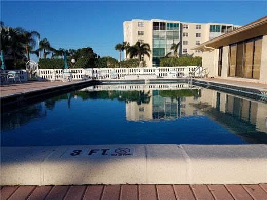 Wohnkomplexe in Dania Beach, Broward County