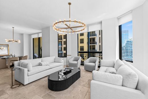Residential complexes in West Palm Beach, Palm Beach