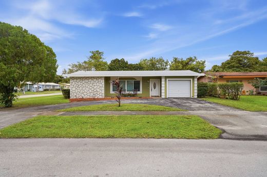 Villa in Lauderdale Lakes, Broward County