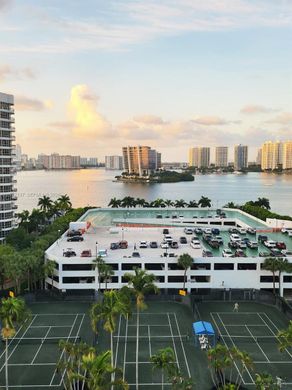 Complesso residenziale a Aventura, Miami-Dade County