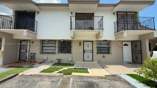 Residential complexes in Hialeah, Miami-Dade