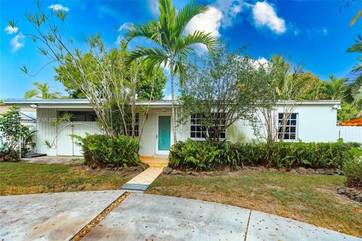 ﻓﻴﻼ ﻓﻲ ميامي، فلوريدا, Miami-Dade County