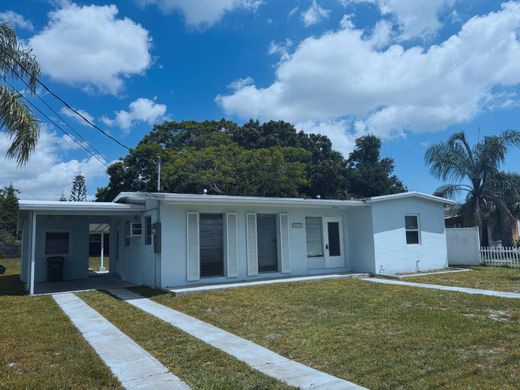 Villa in Port Saint Lucie, Saint Lucie County