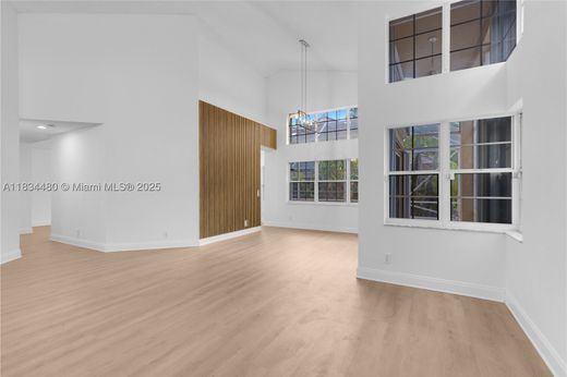 Villa - Weston, Broward County