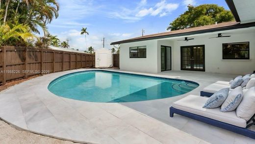 Villa in Oakland Park, Broward County