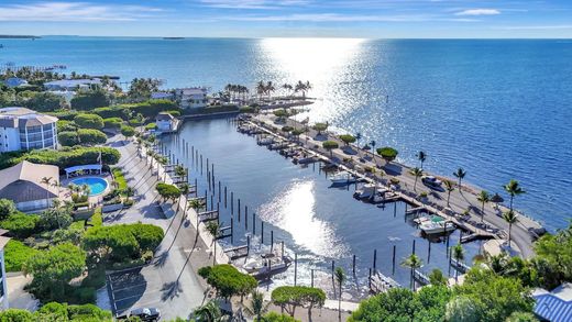Islamorada, Monroe Countyのアパートメント・コンプレックス