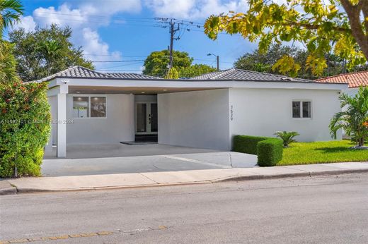 Villa in North Bay Village, Miami-Dade