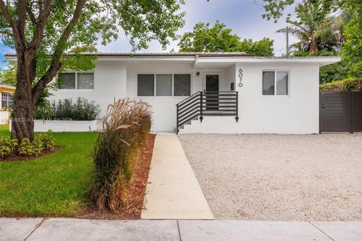 ﻓﻴﻼ ﻓﻲ ميامي، فلوريدا, Miami-Dade County