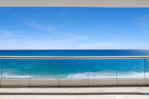 Residential complexes in Sunny Isles Beach, Miami-Dade