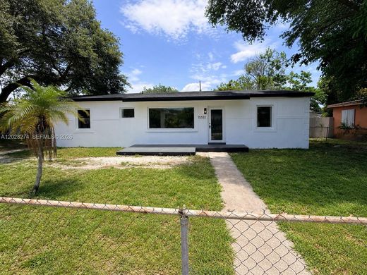 Villa in Miami Gardens, Miami-Dade County