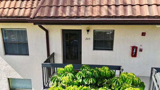 مجمع شقق ﻓﻲ Lake Worth, Palm Beach County