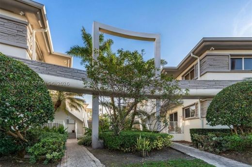 Complexos residenciais - Bay Harbor Islands, Miami-Dade County