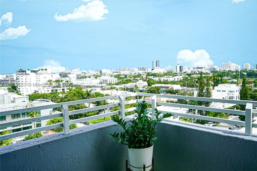 Complexes résidentiels à Miami Beach, Comté de Miami-Dade