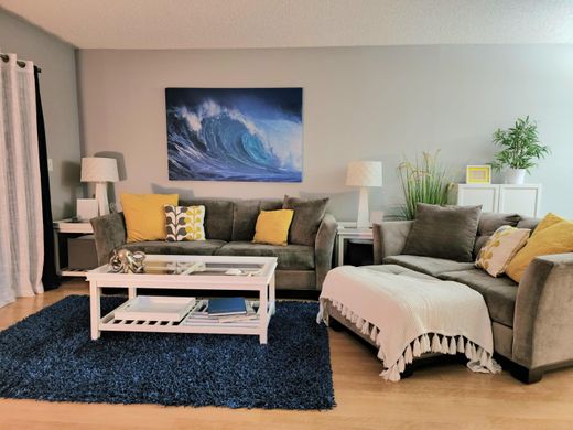 Residential complexes in Deerfield Beach, Broward County