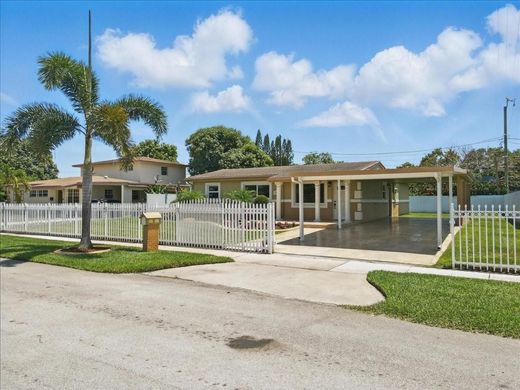 Villa in Miami Gardens, Miami-Dade County