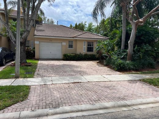 Townhouse in Sunrise, Broward County