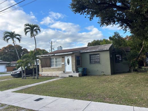 Villa Oakland Park, Broward County