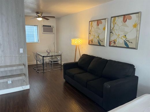 Edificio en Miami Beach, Miami-Dade County