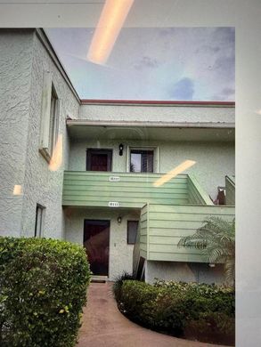 公寓楼  Stuart, Martin County