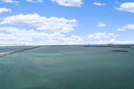 Residential complexes in Miami, Miami-Dade