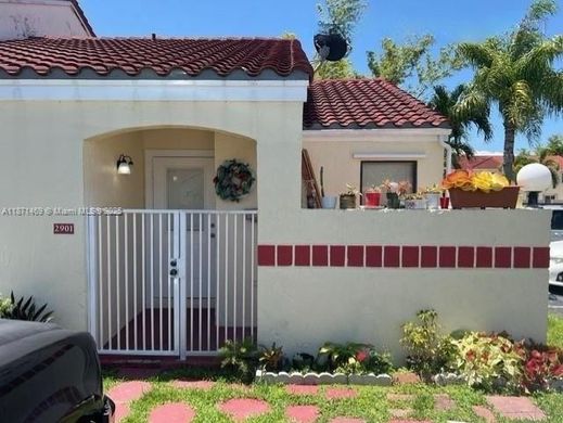 Casa di città a Homestead, Miami-Dade County