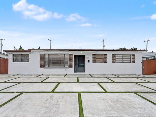 Villa in Hialeah, Miami-Dade