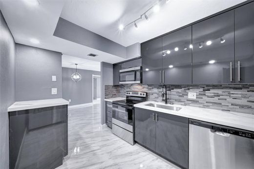 Complexos residenciais - Pembroke Pines, Broward County