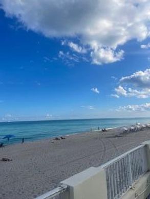 Жилой комплекс, Hallandale Beach, Broward County