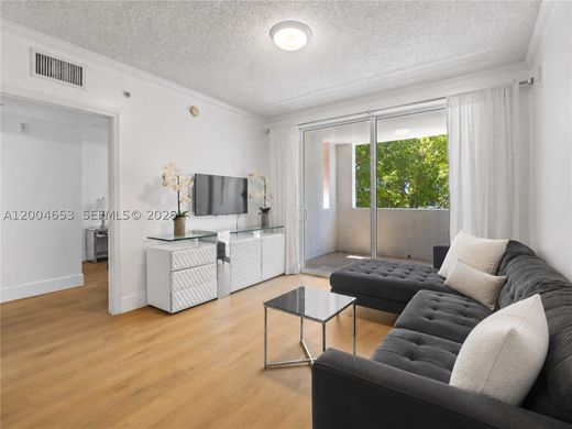 Residential complexes in Sunny Isles Beach, Miami-Dade
