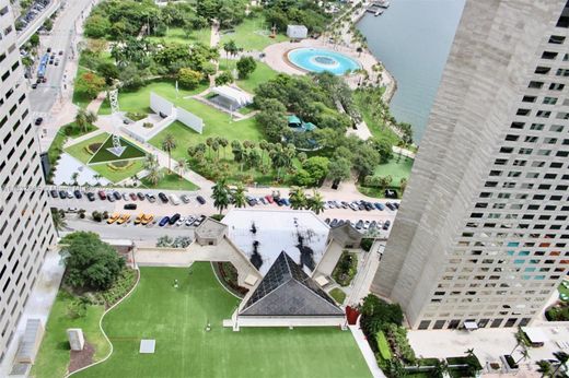 ‏בניין ב  מיאמי, Miami-Dade County