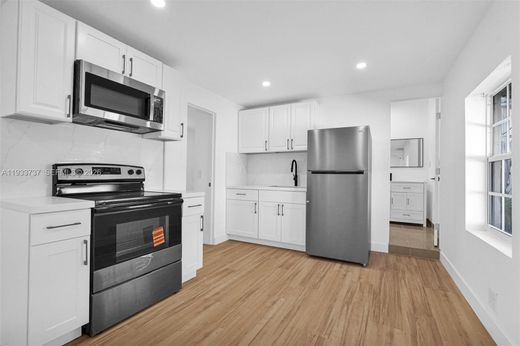 Komplex apartman Hollywood, Broward County