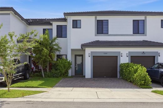Townhouse in Miami, Miami-Dade