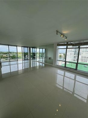 Complexes résidentiels à Miami Beach, Comté de Miami-Dade