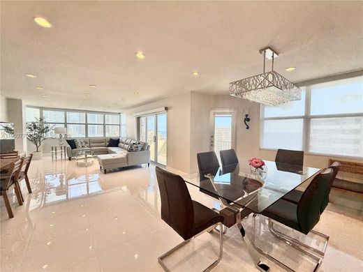 Complesso residenziale a Hallandale Beach, Broward County